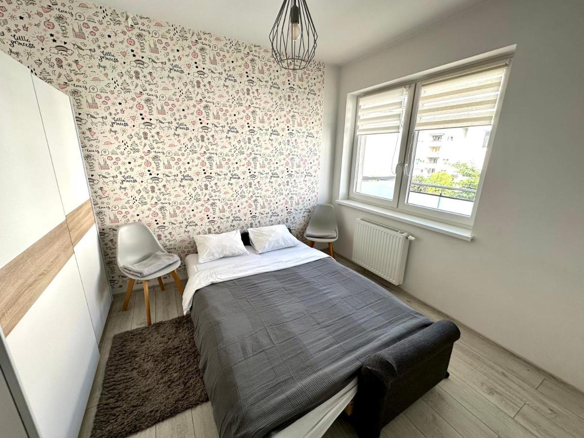Sdh 1 Wolomin Comfortable Apartment Near Warsaw Екстериор снимка