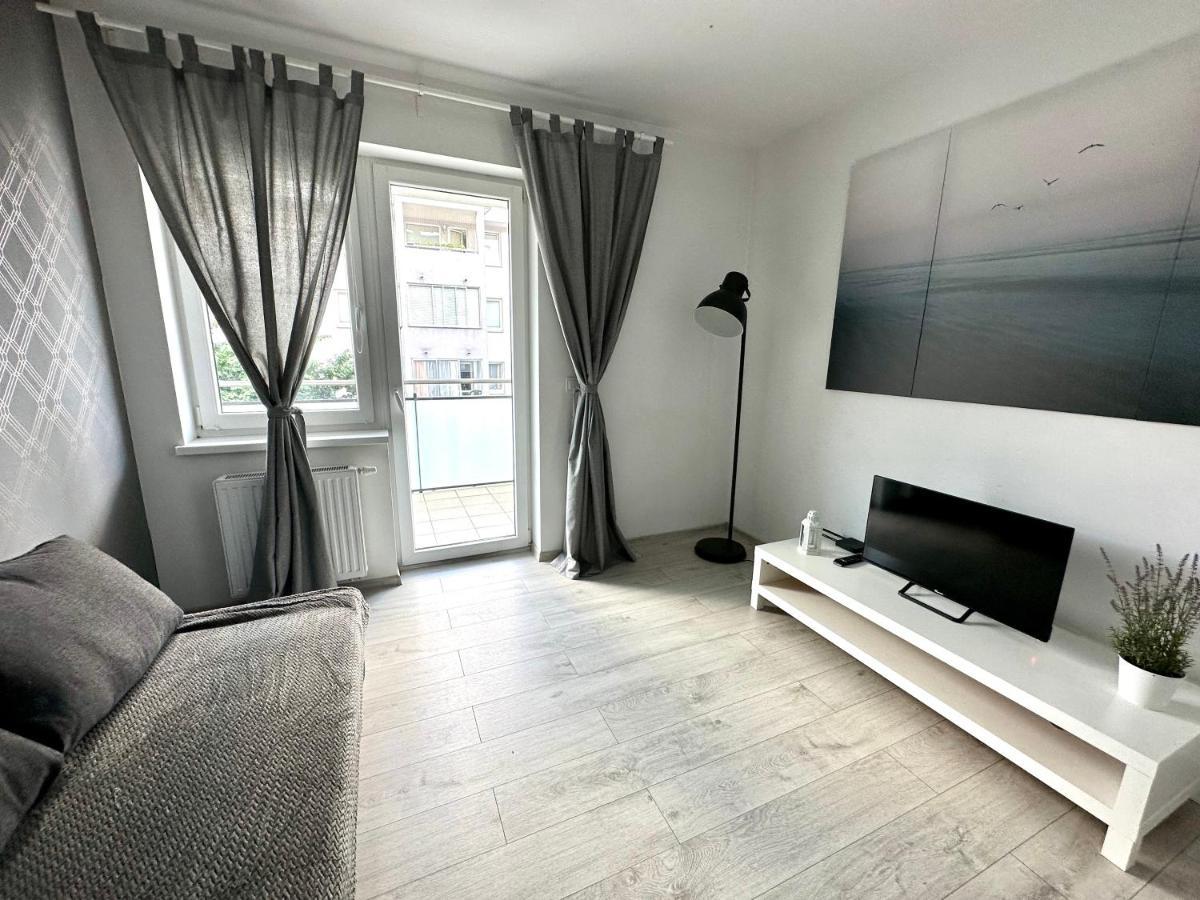 Sdh 1 Wolomin Comfortable Apartment Near Warsaw Екстериор снимка