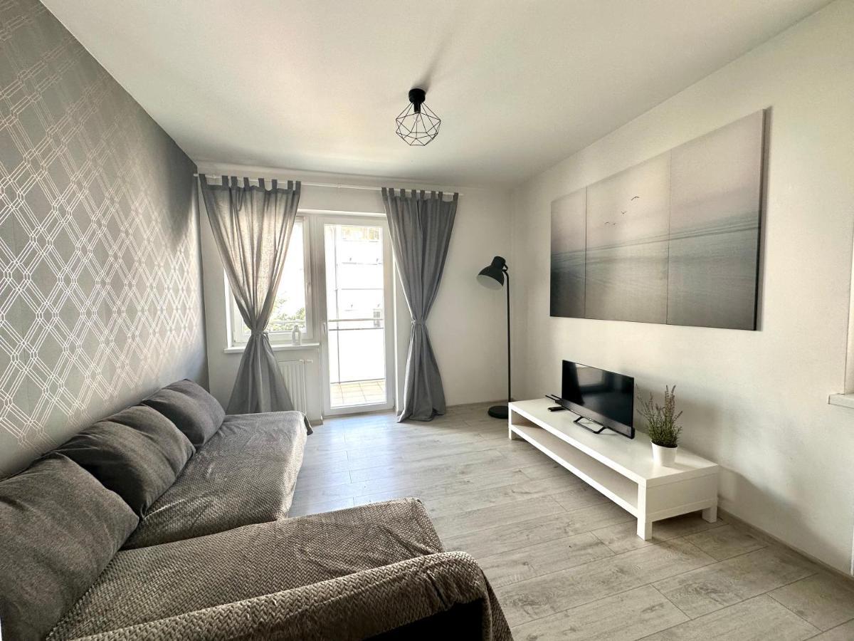 Sdh 1 Wolomin Comfortable Apartment Near Warsaw Екстериор снимка